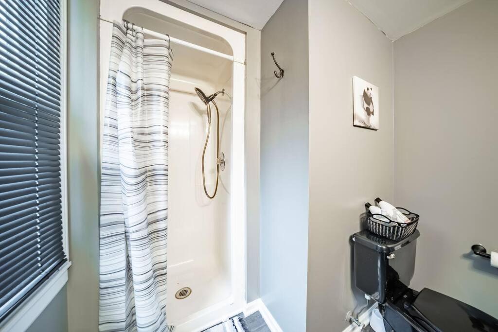 Walkable Gem In Little Italy Διαμέρισμα Κλίβελαντ Εξωτερικό φωτογραφία